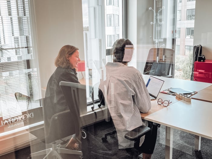 Agence média indépendante : l’alternative agile face aux géants du secteur